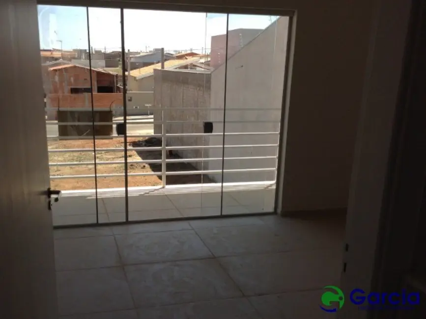 Foto 8 de Casa com 2 quartos para alugar, 100m2 em Jardim Santa Cruz, Mogi Guacu - SP