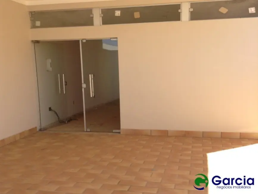 Foto 2 de Casa com 2 quartos para alugar, 100m2 em Jardim Santa Cruz, Mogi Guacu - SP