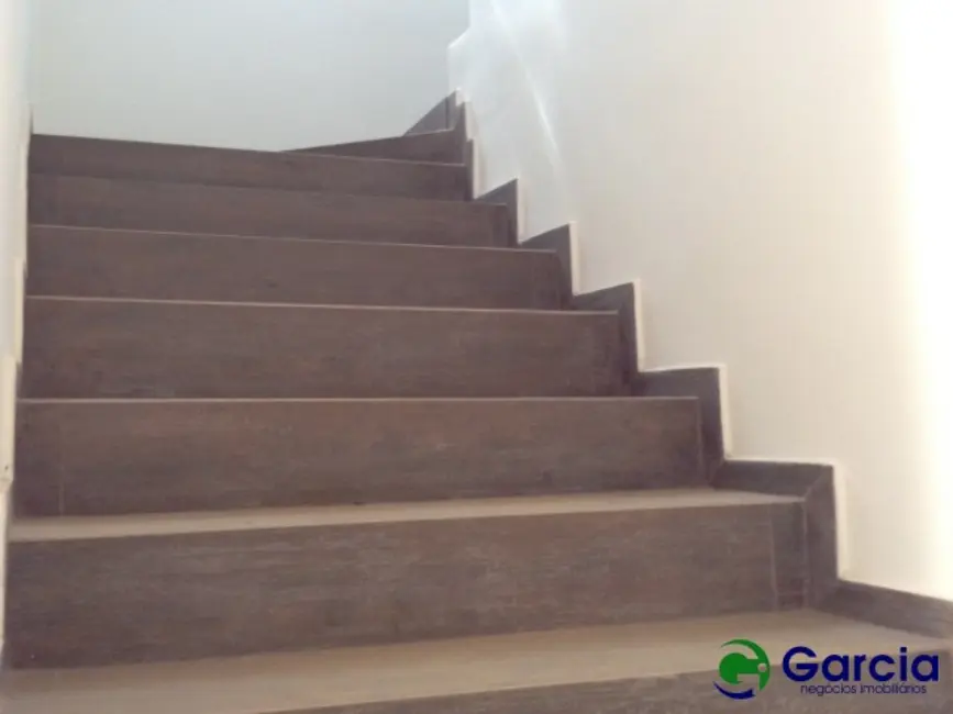 Foto 3 de Casa com 2 quartos para alugar, 100m2 em Jardim Santa Cruz, Mogi Guacu - SP