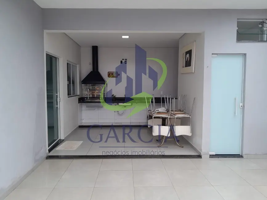 Foto 1 de Casa com 2 quartos à venda, 120m2 em Mogi Guacu - SP