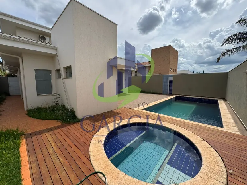 Foto 1 de Casa com 4 quartos para alugar, 359m2 em Mogi Mirim - SP