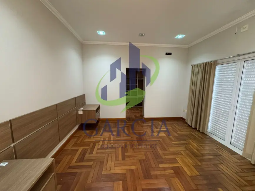 Foto 2 de Casa com 4 quartos para alugar, 359m2 em Mogi Mirim - SP