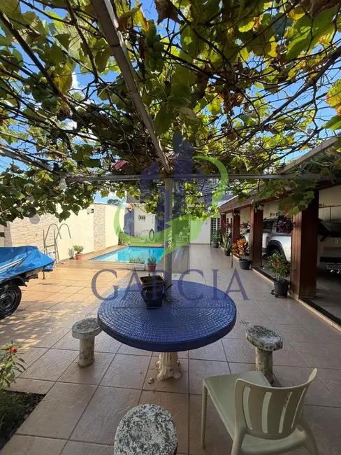 Foto 3 de Casa com 4 quartos à venda, 258m2 em Jardim Murilo, Mogi Guacu - SP