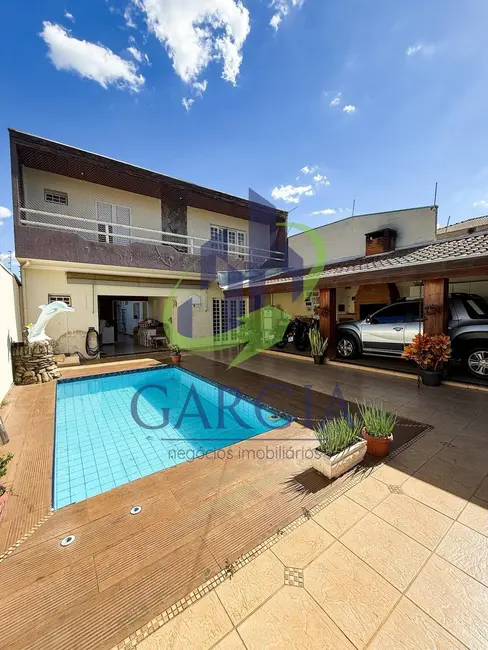 Foto 1 de Casa com 4 quartos à venda, 258m2 em Jardim Murilo, Mogi Guacu - SP