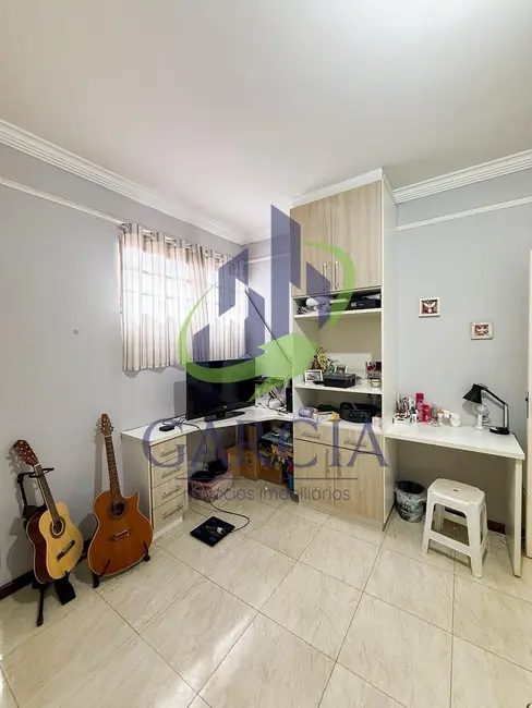 Foto 9 de Casa com 4 quartos à venda, 258m2 em Jardim Murilo, Mogi Guacu - SP