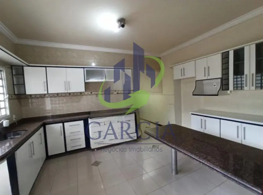 Foto 2 de Casa com 4 quartos à venda, 258m2 em Jardim Murilo, Mogi Guacu - SP