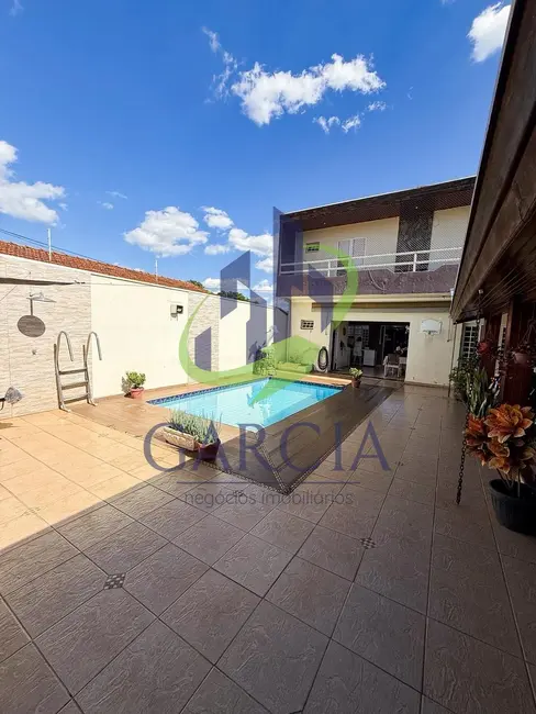 Foto 2 de Casa com 4 quartos à venda, 258m2 em Jardim Murilo, Mogi Guacu - SP