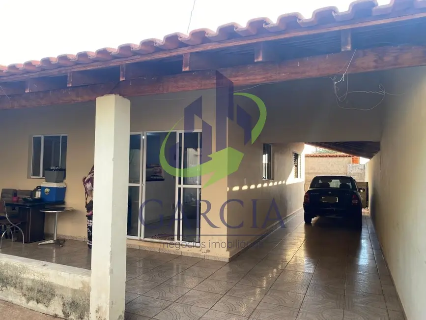 Foto 1 de Casa com 2 quartos para alugar, 200m2 em Parque do Estado II, Mogi Mirim - SP