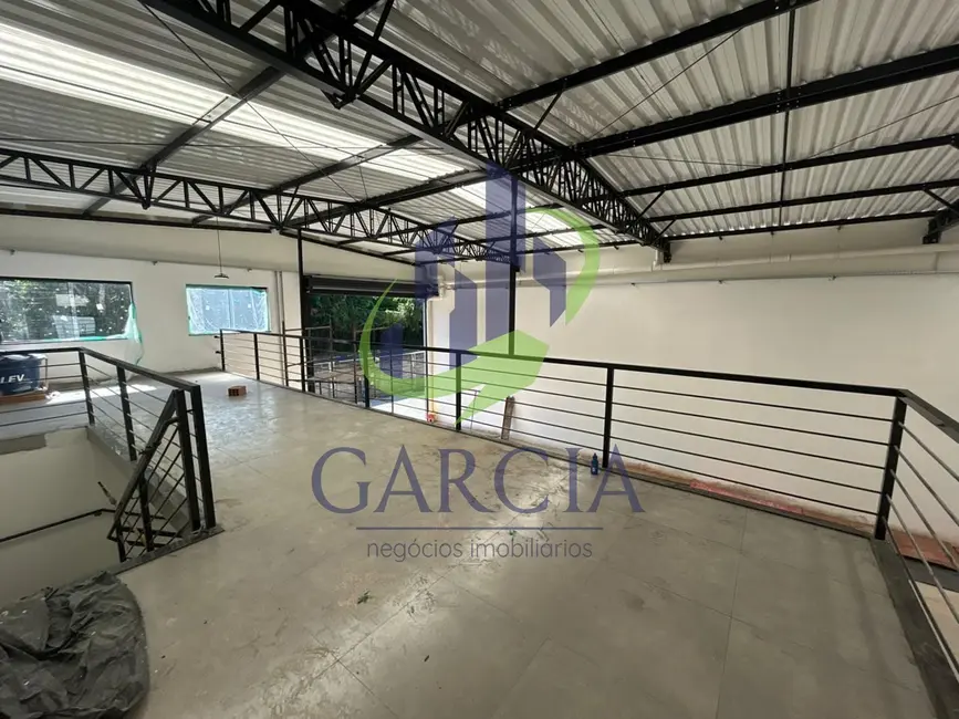 Foto 2 de Armazém / Galpão para alugar, 293m2 em Vila São João, Mogi Mirim - SP