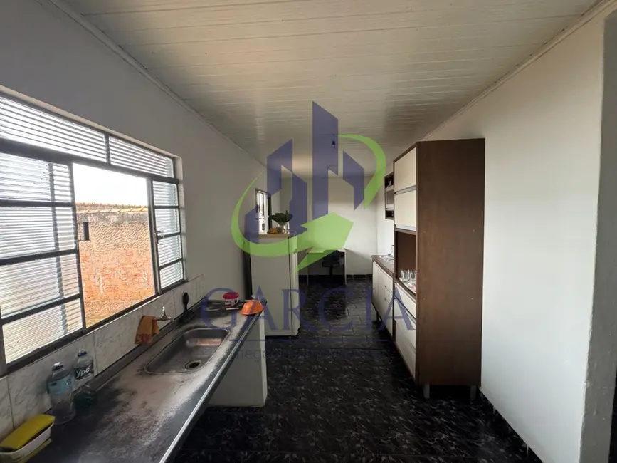 Foto 4 de Casa com 2 quartos à venda, 55m2 em Centro, Estiva Gerbi - SP