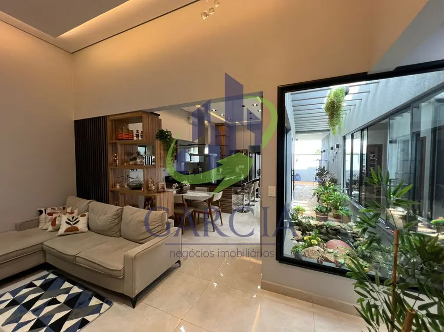 Foto 1 de Casa com 3 quartos para alugar, 200m2 em Mogi Guacu - SP