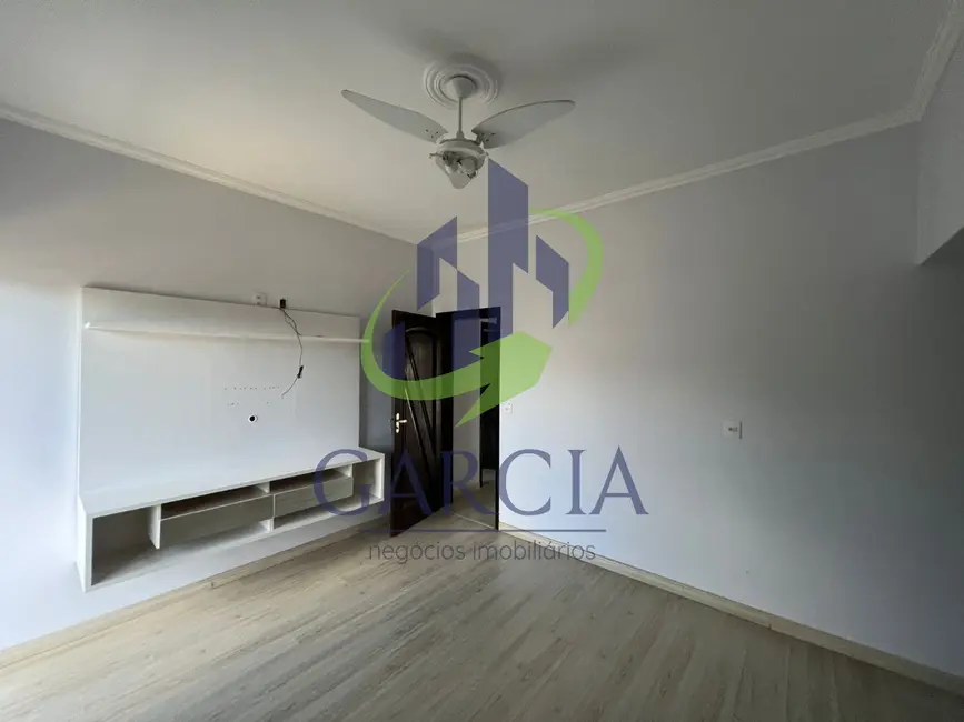 Foto 3 de Casa com 3 quartos para alugar, 270m2 em Residencial Village da Serra, Mogi Guacu - SP