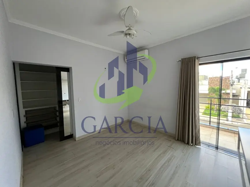 Foto 6 de Casa com 3 quartos para alugar, 270m2 em Residencial Village da Serra, Mogi Guacu - SP