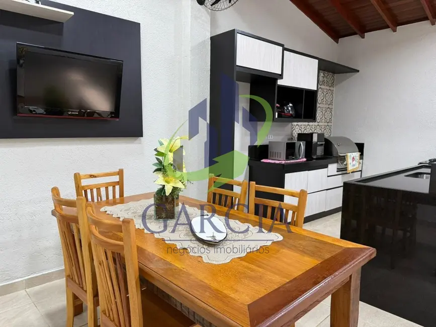 Foto 4 de Casa com 3 quartos à venda, 165m2 em Estiva Gerbi - SP