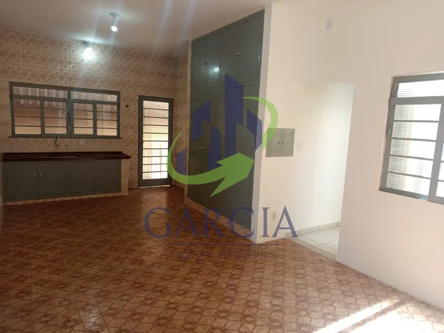 Foto 9 de Casa com 4 quartos para alugar, 208m2 em Centro, Mogi Guacu - SP