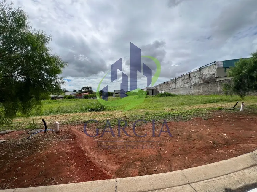 Foto 1 de Terreno / Lote à venda, 304m2 em Mogi Guacu - SP