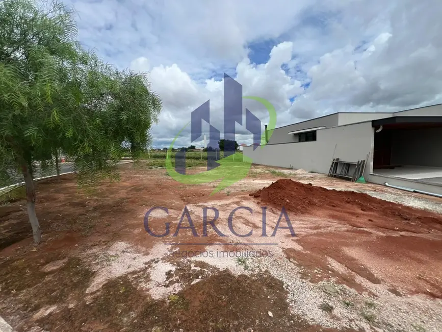 Foto 1 de Terreno / Lote à venda, 300m2 em Mogi Guacu - SP