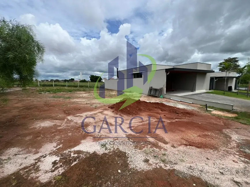 Foto 2 de Terreno / Lote à venda, 300m2 em Mogi Guacu - SP