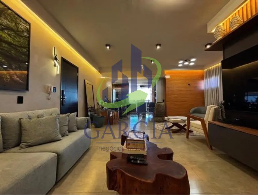 Foto 2 de Apartamento com 4 quartos à venda, 287m2 em Jardim Santa Helena, Mogi Guacu - SP