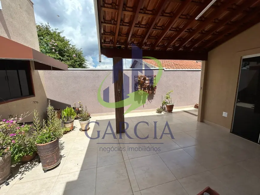 Foto 4 de Casa com 3 quartos à venda, 180m2 em Jardim Igaçaba, Mogi Guacu - SP