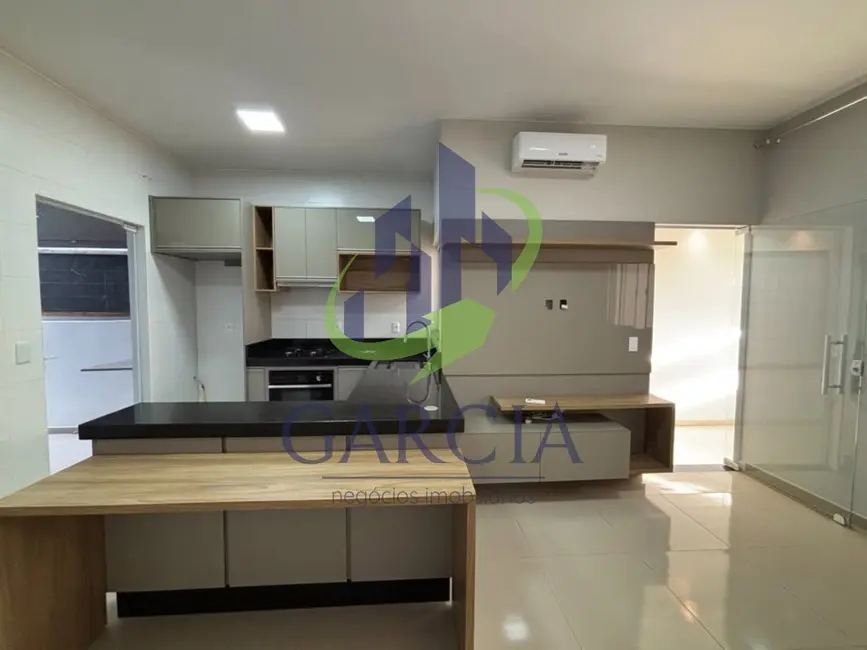 Foto 2 de Casa com 2 quartos para alugar, 60m2 em Jardim Itamaraty, Mogi Guacu - SP