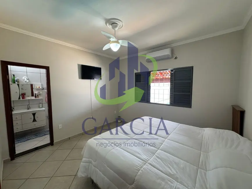 Foto 9 de Casa com 3 quartos à venda, 217m2 em Jardim Guaçuano, Mogi Guacu - SP