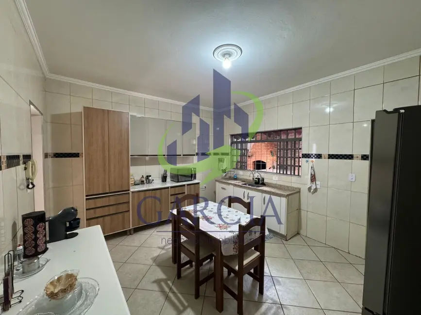 Foto 3 de Casa com 3 quartos à venda, 217m2 em Jardim Guaçuano, Mogi Guacu - SP