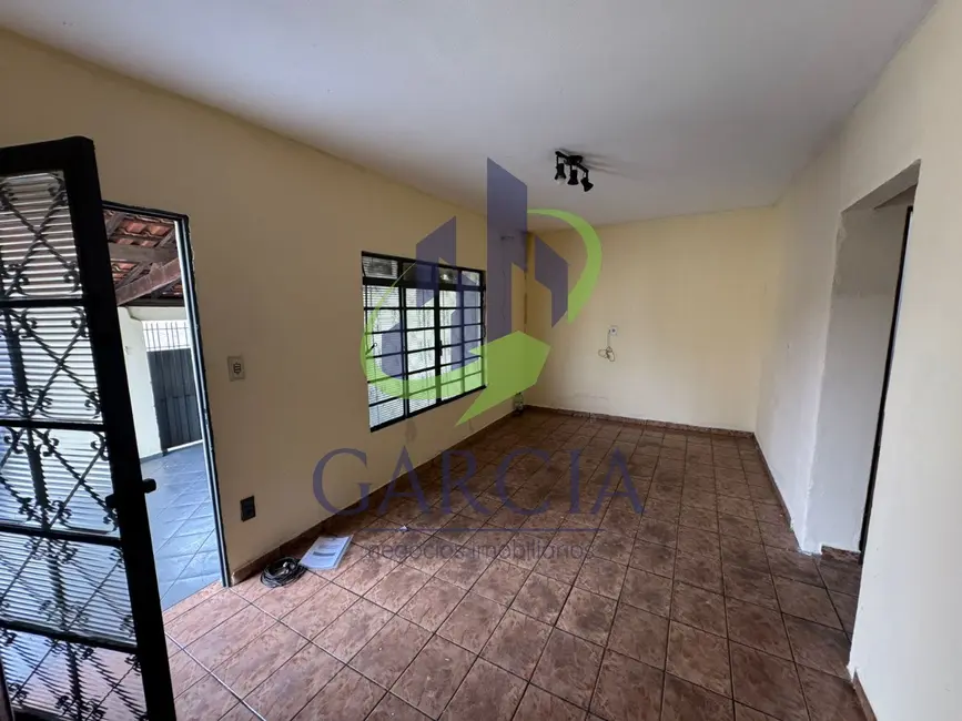 Foto 3 de Casa com 3 quartos para alugar, 140m2 em Jardim Ipê II, Mogi Guacu - SP