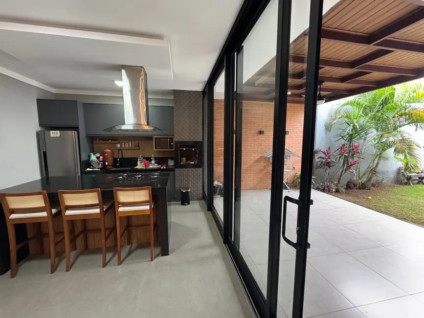 Foto 6 de Casa com 2 quartos à venda, 150m2 em Mogi Guacu - SP