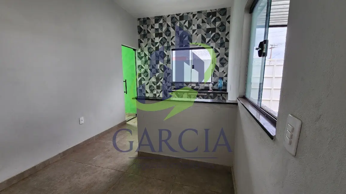 Foto 2 de Casa com 2 quartos para alugar, 44m2 em Chácara Pantanal Engenho Velho, Mogi Guacu - SP