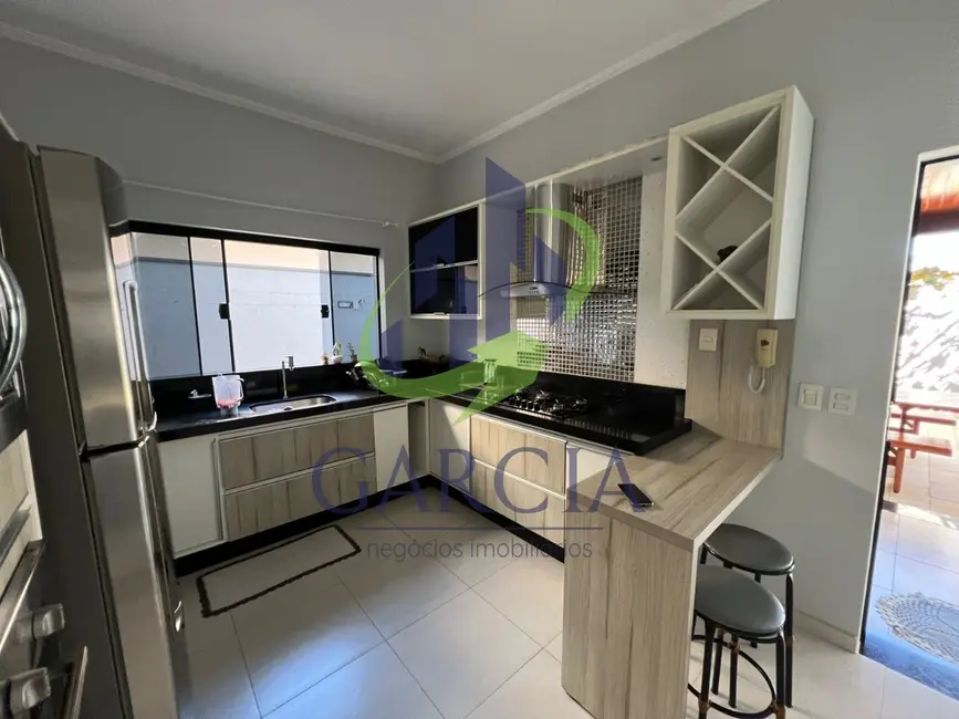 Foto 3 de Casa com 4 quartos à venda, 140m2 em Parque Cidade Nova, Mogi Guacu - SP