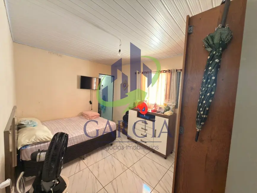 Foto 9 de Casa com 3 quartos à venda, 130m2 em Estiva Gerbi - SP