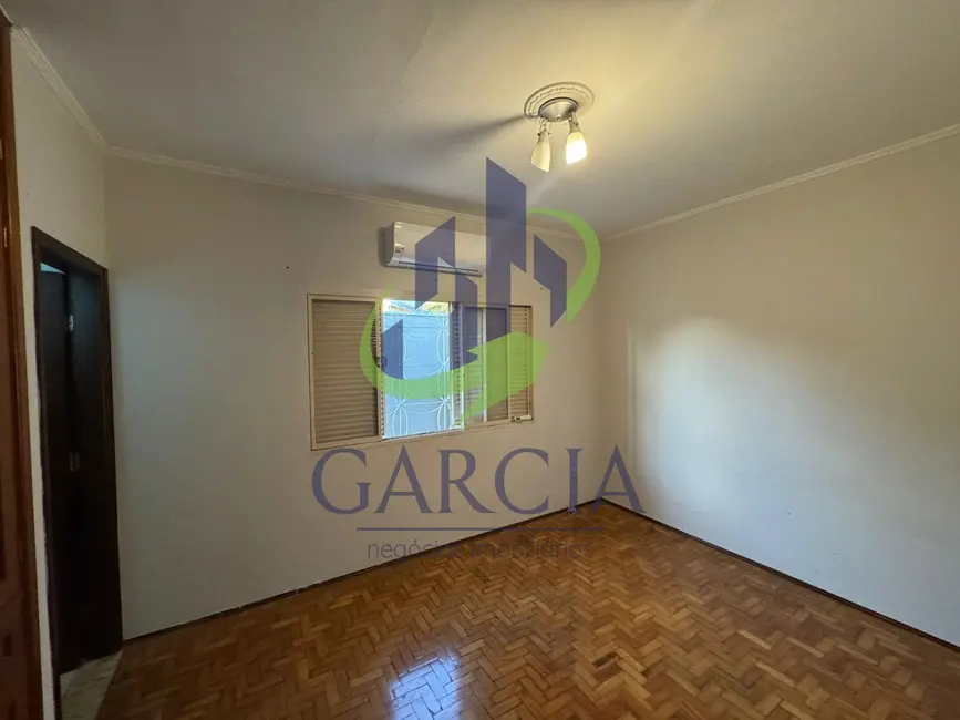 Foto 9 de Casa com 5 quartos à venda, 223m2 em Jardim Santo Antônio, Mogi Guacu - SP