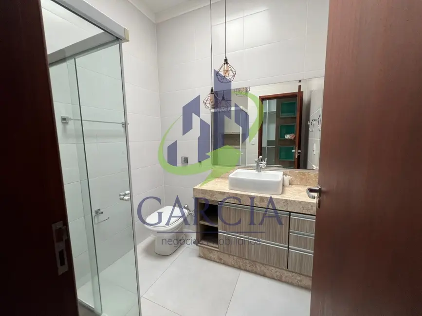 Foto 2 de Casa com 4 quartos para alugar, 160m2 em Parque Cidade Nova, Mogi Guacu - SP