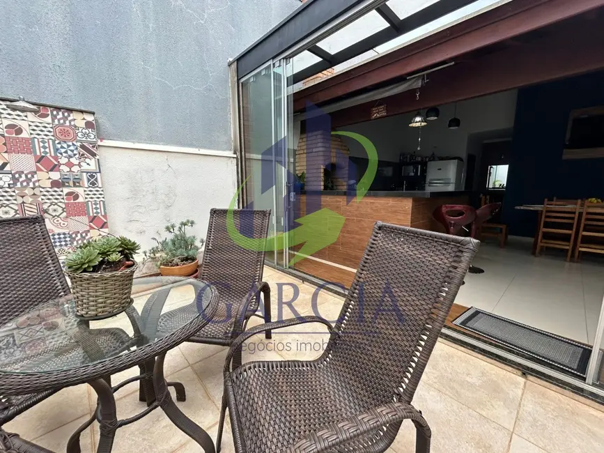 Foto 3 de Casa com 3 quartos à venda, 480m2 em Recanto do Itamaracá, Mogi Guacu - SP