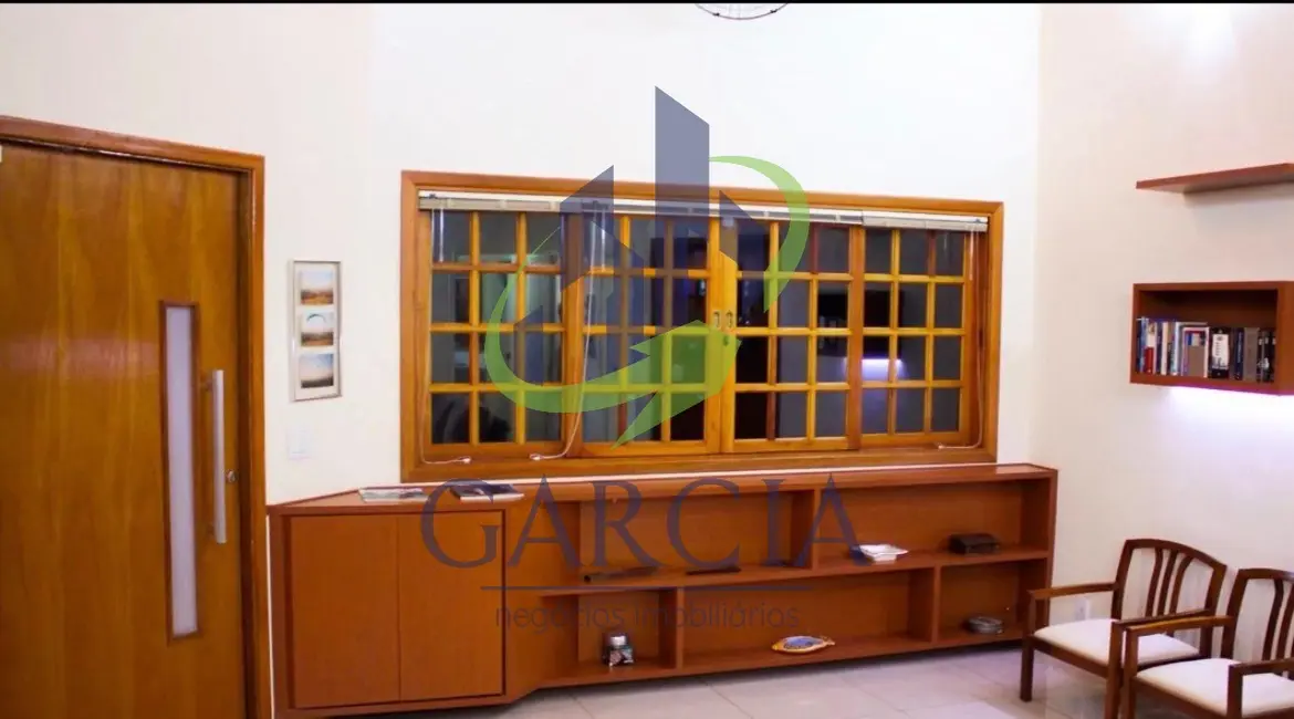 Foto 4 de Casa com 3 quartos à venda e para alugar, 201m2 em Estiva Gerbi - SP