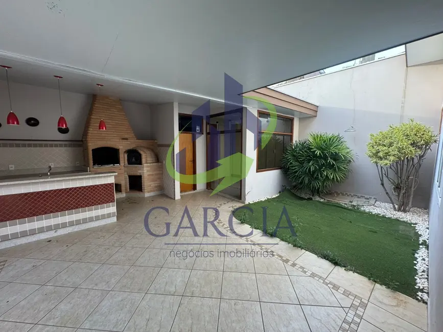 Foto 2 de Casa com 3 quartos à venda, 200m2 em Jardim Camargo, Mogi Guacu - SP