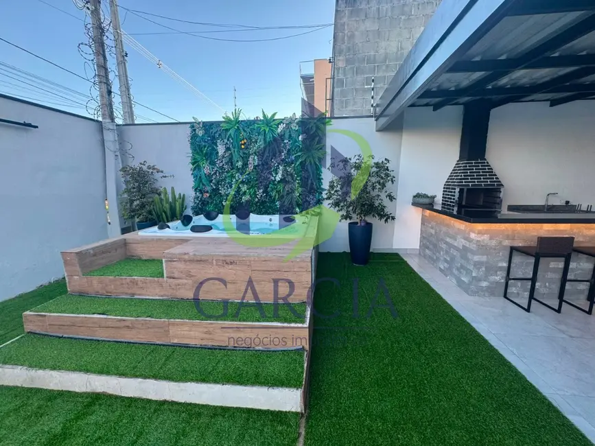 Foto 1 de Casa com 3 quartos à venda, 180m2 em Mogi Guacu - SP