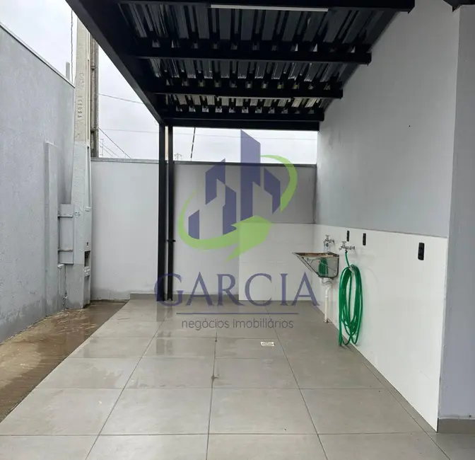 Foto 2 de Casa com 2 quartos à venda, 90m2 em Mogi Guacu - SP