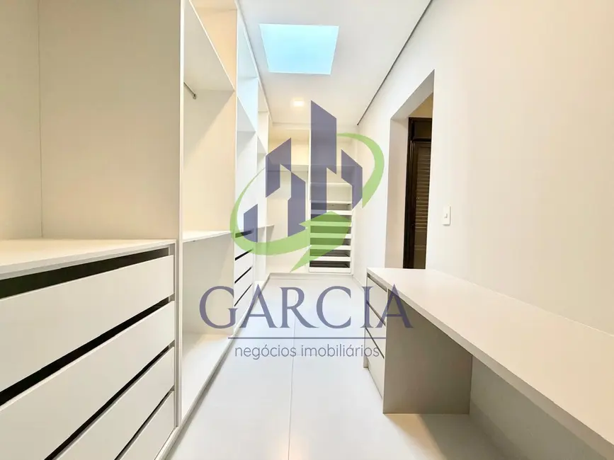 Foto 9 de Casa com 4 quartos à venda, 400m2 em Mogi Mirim - SP
