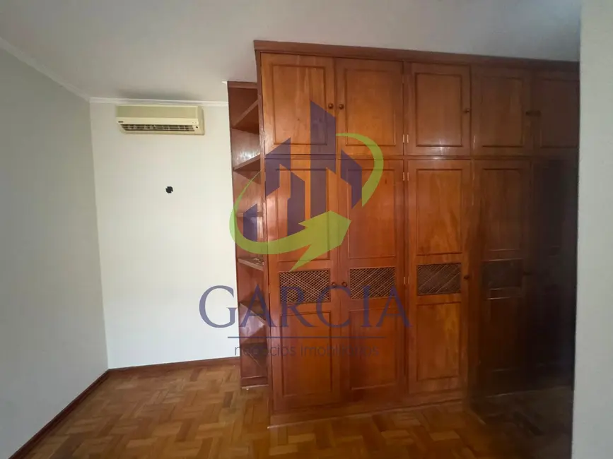Foto 6 de Casa com 3 quartos à venda, 241m2 em Vila Roberto, Mogi Guacu - SP