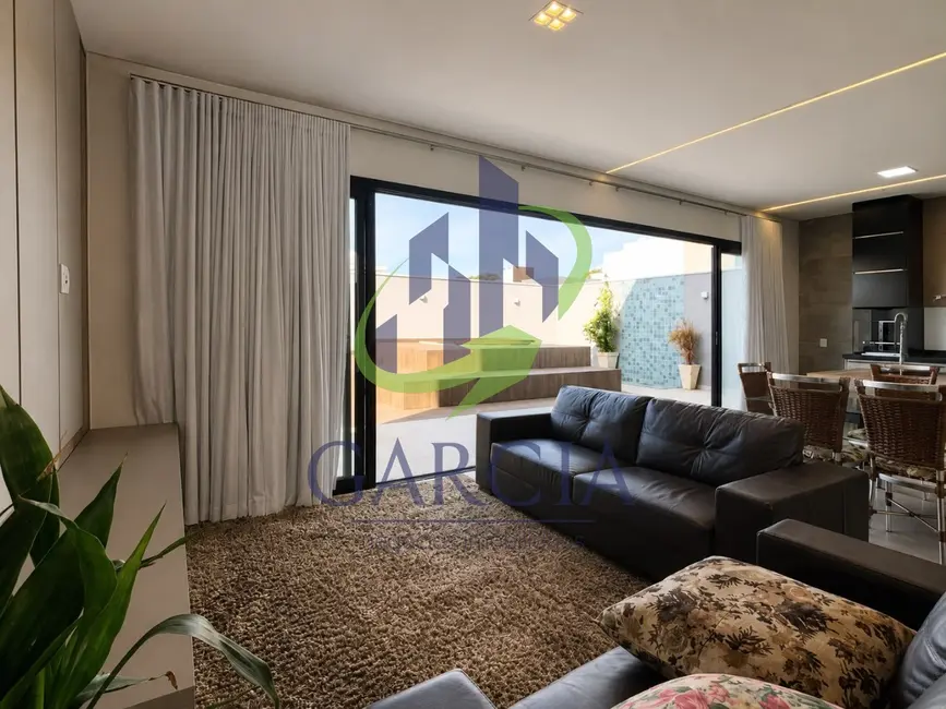Foto 2 de Casa com 3 quartos à venda, 234m2 em Mogi Guacu - SP