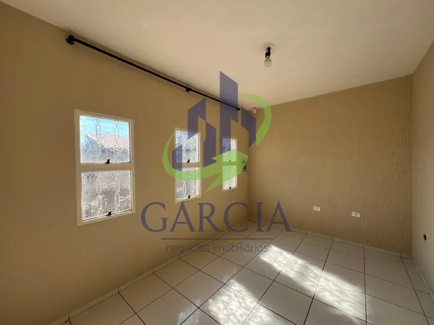Foto 2 de Casa com 2 quartos para alugar, 110m2 em Parque dos Eucaliptos, Mogi Guacu - SP