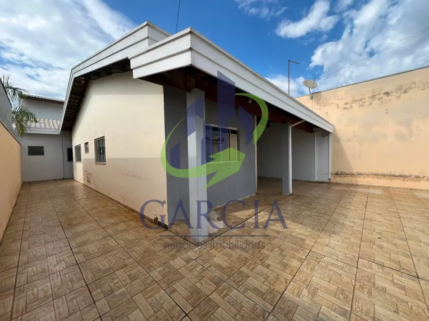 Foto 2 de Casa com 4 quartos para alugar, 146m2 em Jardim Santa Cruz, Mogi Guacu - SP