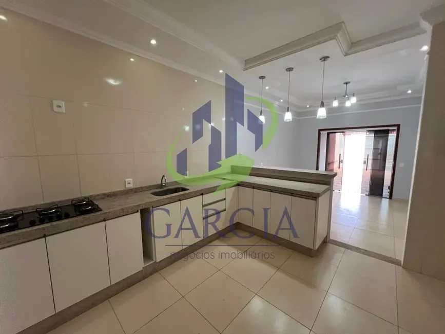 Foto 8 de Casa com 4 quartos para alugar, 146m2 em Jardim Santa Cruz, Mogi Guacu - SP