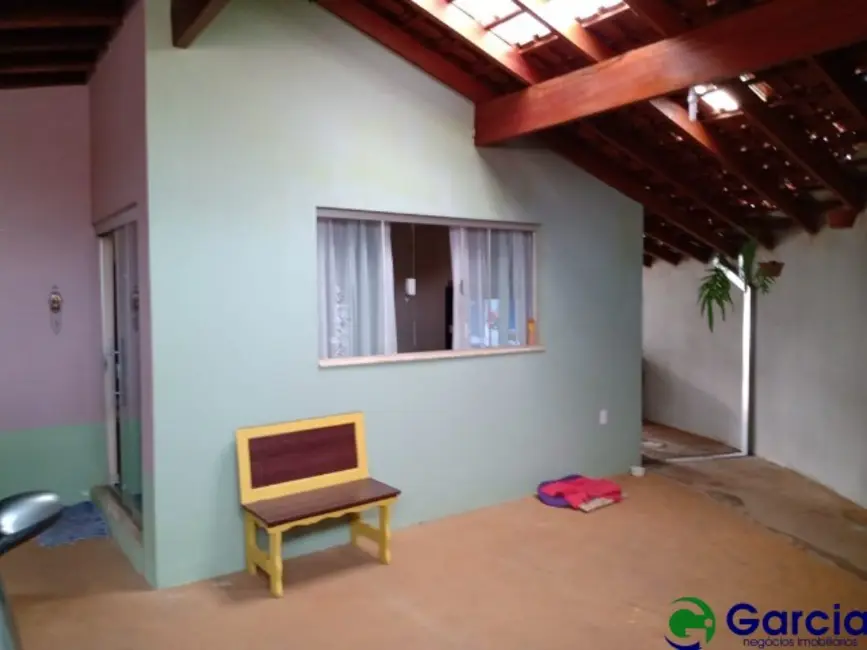 Foto 1 de Casa com 3 quartos à venda, 135m2 em Jardim Santa Cruz, Mogi Guacu - SP