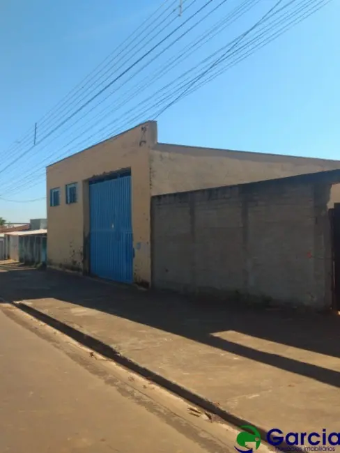 Foto 1 de Armazém / Galpão à venda, 250m2 em Estiva Gerbi - SP
