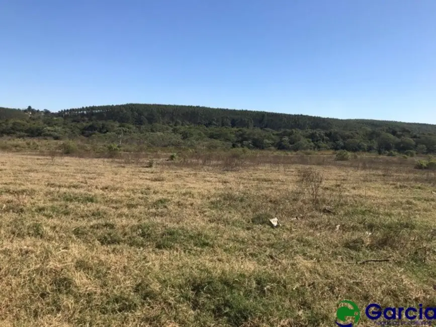 Foto 1 de Sítio / Rancho com 2 quartos à venda, 27m2 em Estiva Gerbi - SP