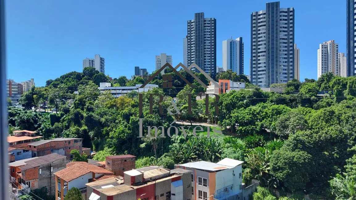 Foto 2 de Apartamento com 2 quartos à venda, 80m2 em Acupe de Brotas, Salvador - BA