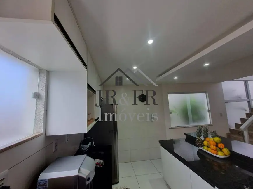 Casa com 4 quartos à venda, 184m2 em Pitangueiras, Lauro De Freitas - BA - imagem 6 Foto 6 de Casa com 4 quartos à venda, 184m2 em Pitangueiras, Lauro De Freitas - BA